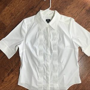 White button down short sleeve shirt